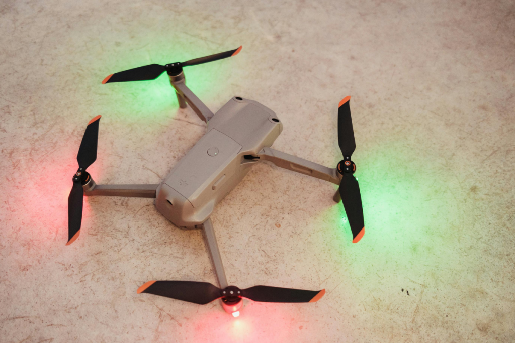 o que é preciso para pilotar um drone no Brasil